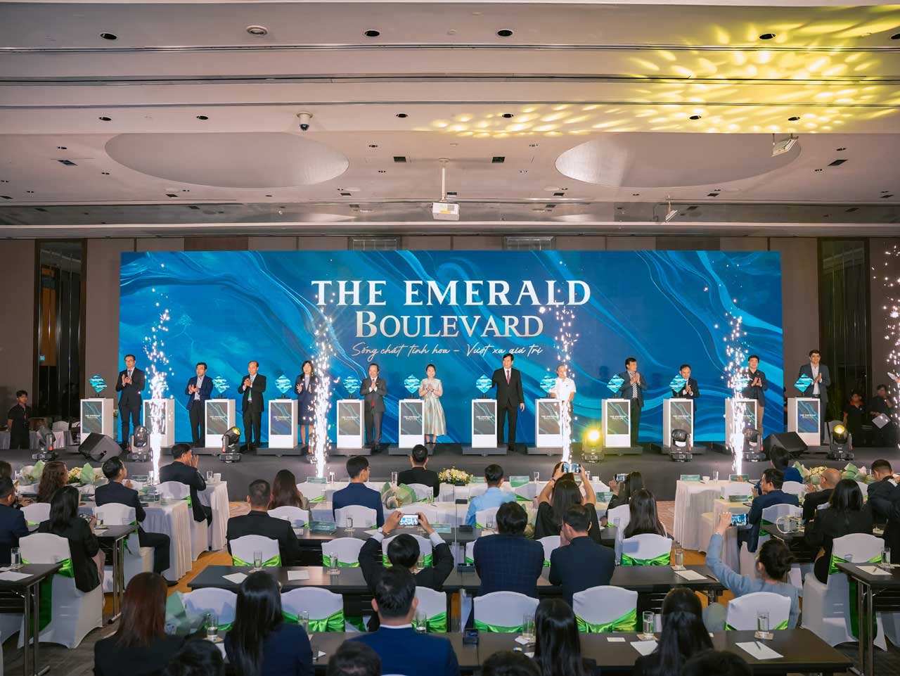 Lê Phong giới thiệu dự án The Emerald Boulevard